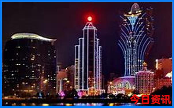 适合七八月旅游的城市